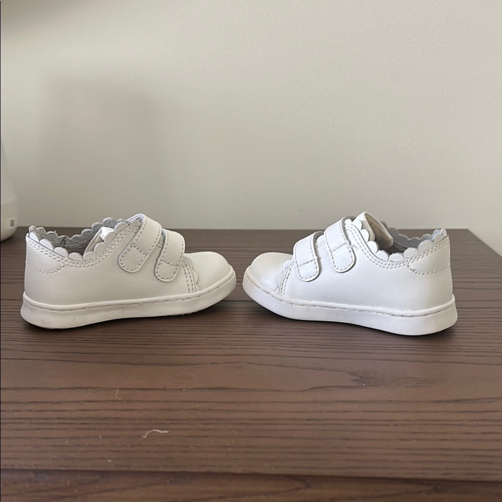 L'Amour White Baby Walker Shoes - Picture 8 of 8